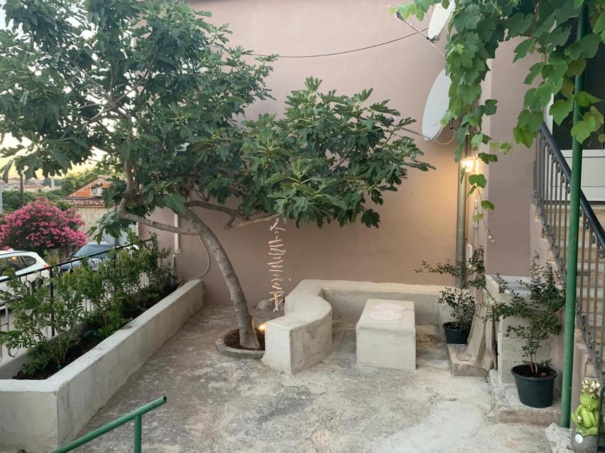 Ra City Garden Suite Πούλα Εξωτερικό φωτογραφία